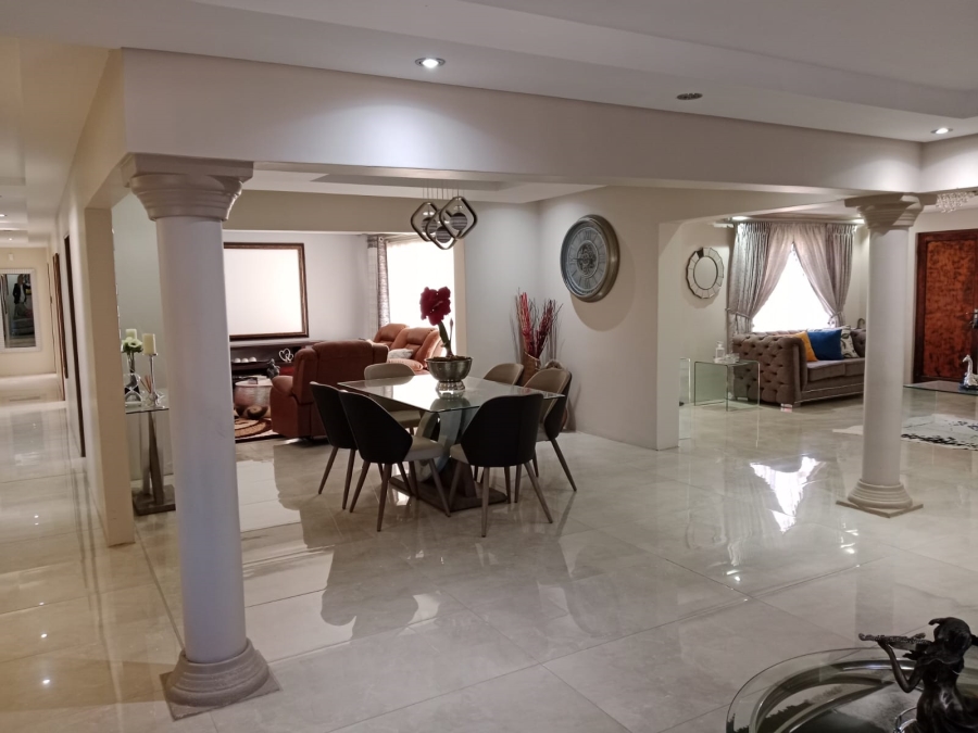 4 Bedroom Property for Sale in Flamingo Park Free State